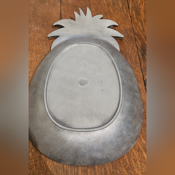 Lenox Pineapple Tray Set. - Picture 6 of 12